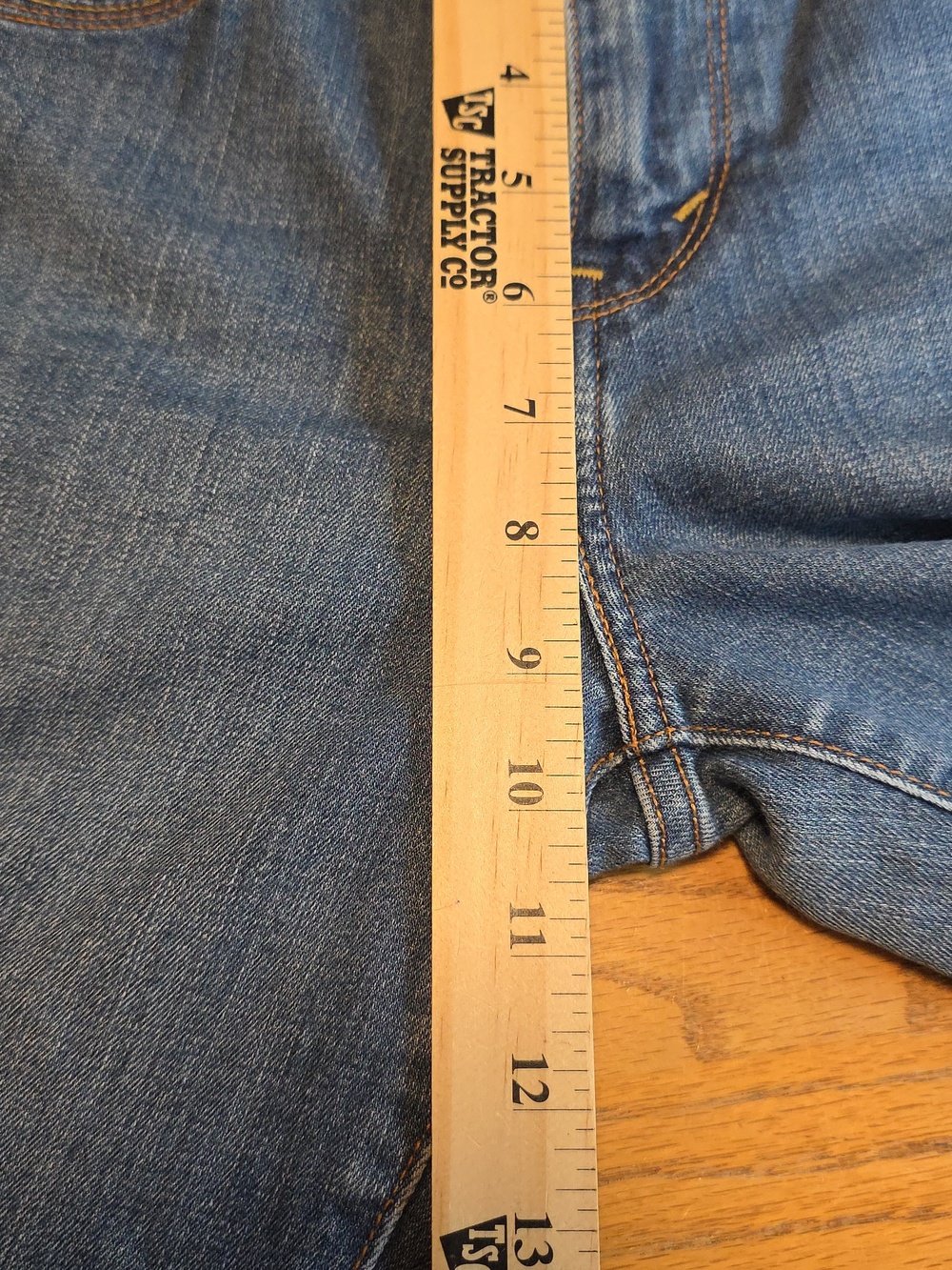 Levi's Capris Denim Jeans Women's Blue Cuffed Logo Size 6 - Picture 10 of 12